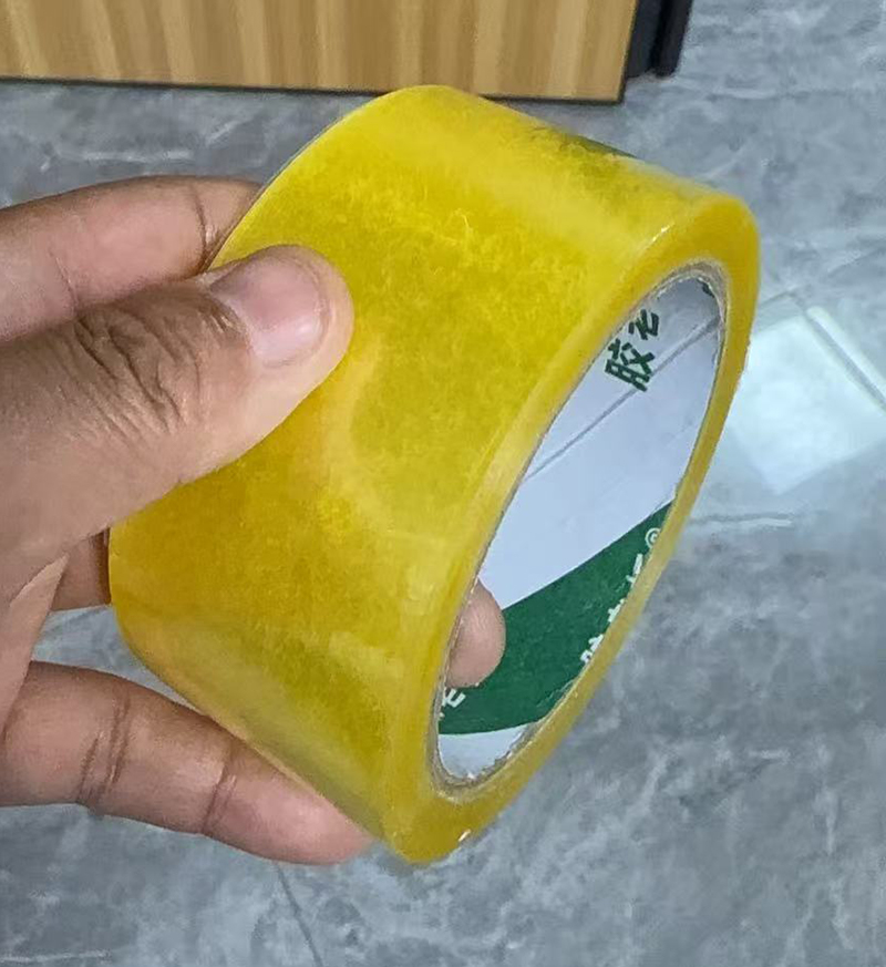 Принцип робочої сили високотемпературної прозорої стрічки в основному такий: