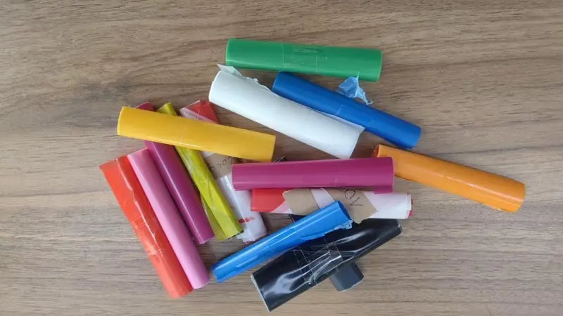 Як вивести плями від стрічки?